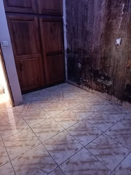 Studio moderne à louer à Odza