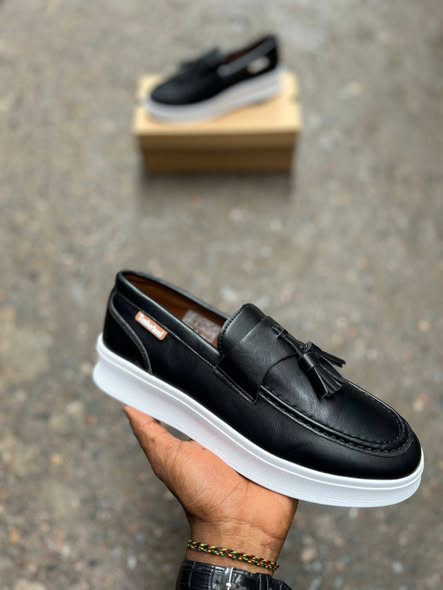 Chaussures élégantes à vendre