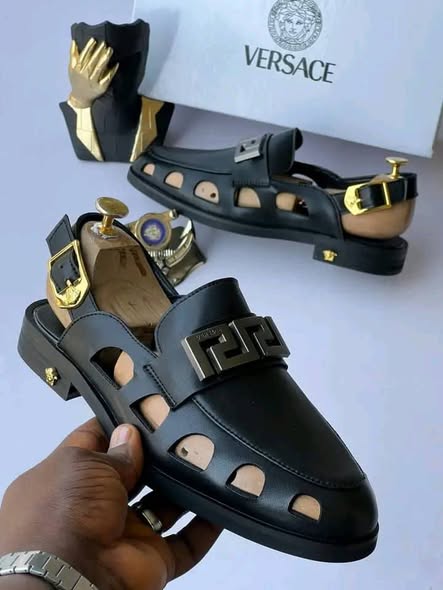 Chaussures en gros avec livraison gratuite