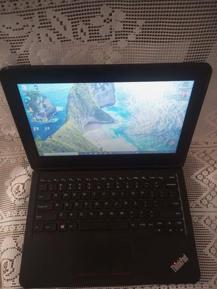 Laptop Lenovo Thinkpad 11e - Quad Core - 13 Pouces