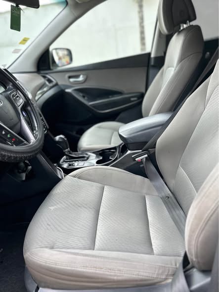 Hyundai Santa Fe 2014 – SUV Familial & Robuste