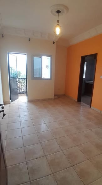 Studio moderne à louer à Nkolbisson