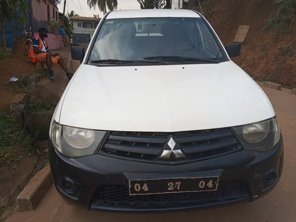 Mitsubishi L200 année 2011 moteur diesel