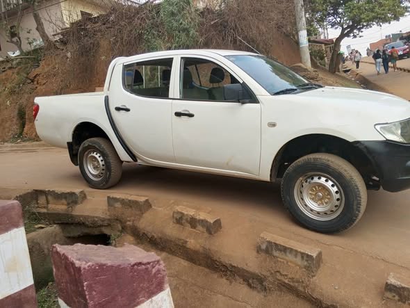 Mitsubishi L200 année 2011 moteur diesel