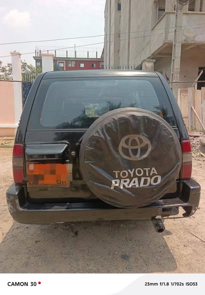 Toyota Prado ancien modèle à vendre