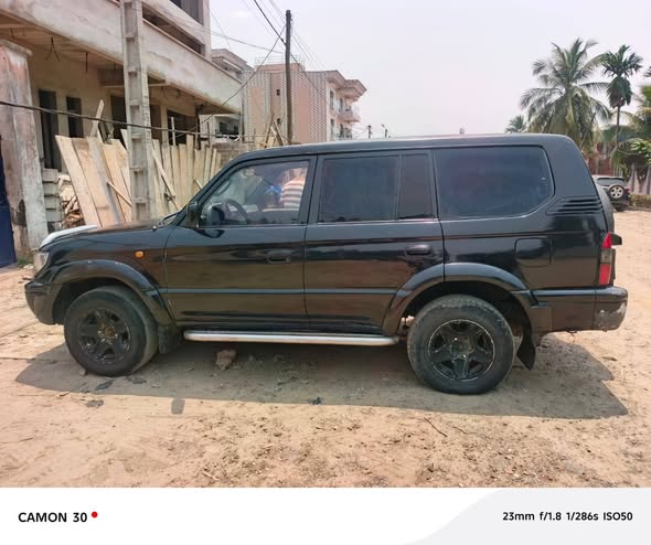 Toyota Prado ancien modèle à vendre