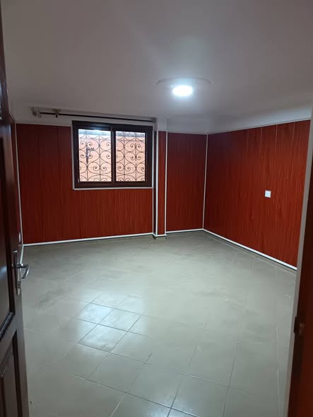Appartement à louer à Odza