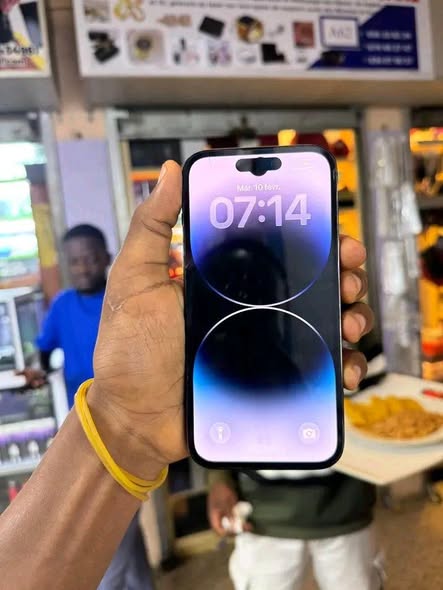iPhone 14 pro 256go à vendre