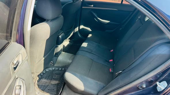 TOYOTA AVENSIS TÊTE DE COCHON LEAFTBAC ANNÉE 2006