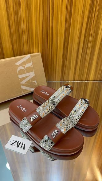 Sandales Zara disponibles