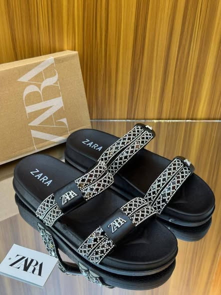 Sandales Zara disponibles