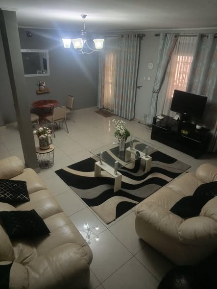 Appartements modernes à louer à NKOLMEFOU