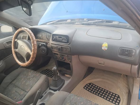 TOYOTA COROLLA 110 MOTEUR ESSENCE