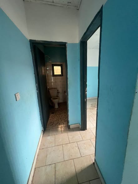Studio moderne à louer à Mendong