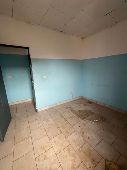 Studio moderne à louer à Mendong