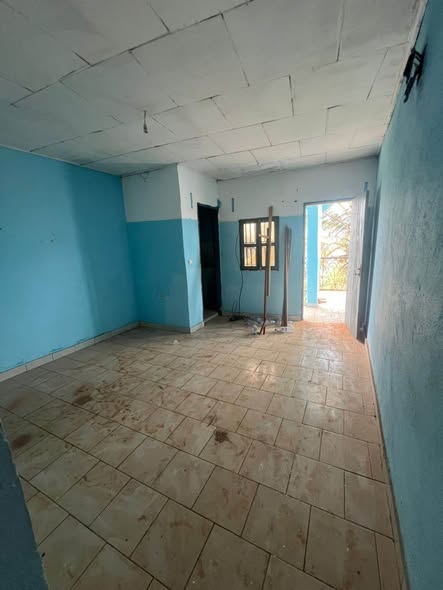 Studio moderne à louer à Mendong