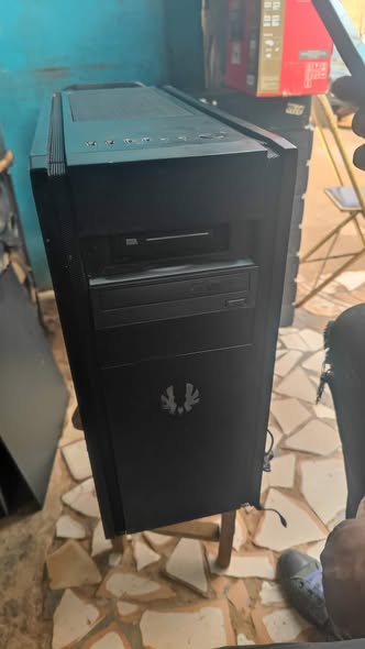 Vente flash Core i7 3770k avec accessoires