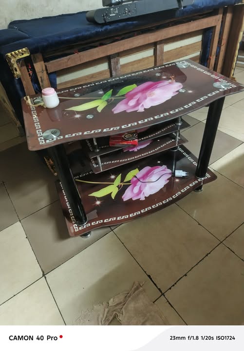 Table TV propre à vendre