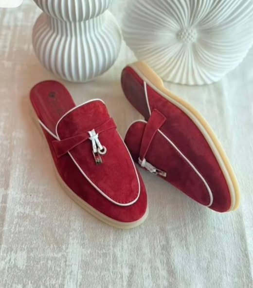 Chaussures disponibles en tailles 37 à 42