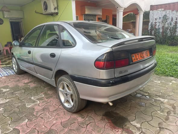 Renault Laguna Essence Manuel à vendre