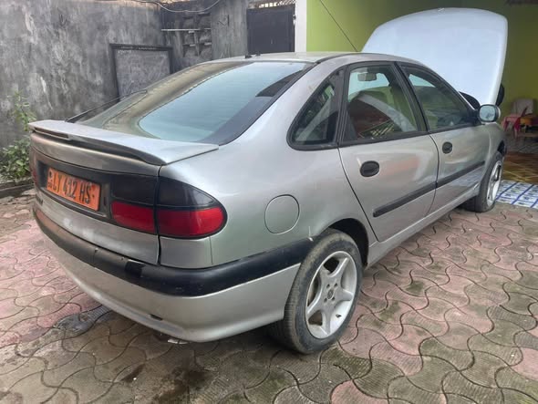 Renault Laguna Essence Manuel à vendre