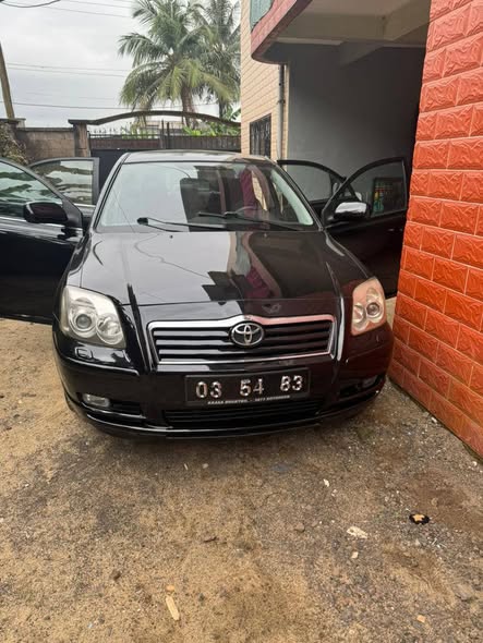 Avensis 2005 Manuelle Essence