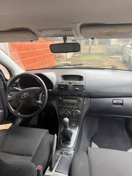 Avensis 2005 Manuelle Essence