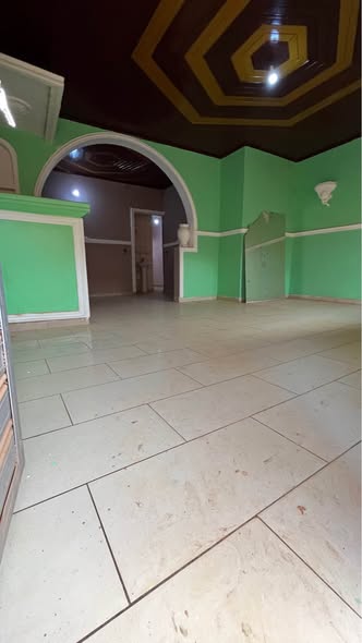 Appartement Semi individuel à louer à Etoudi