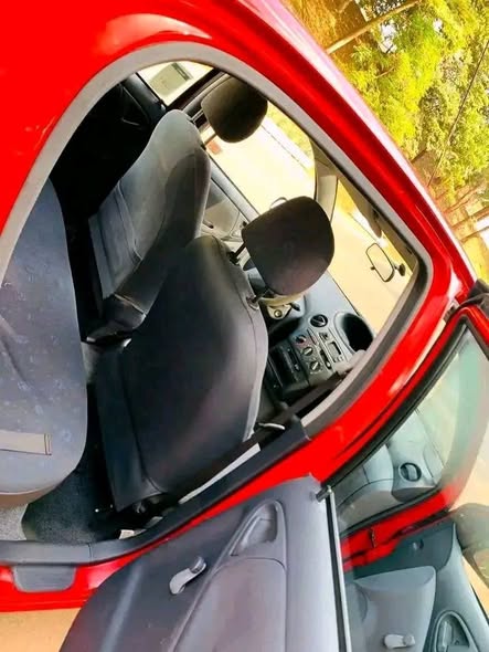 Toyota Yaris à vendre d'urgence