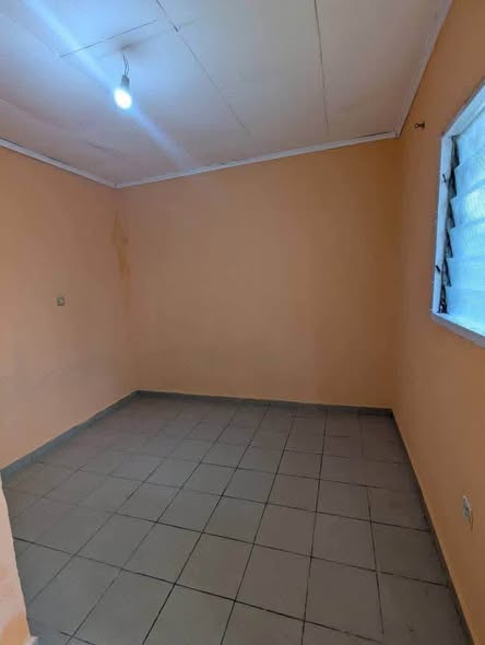 Chambre moderne à Odza Borne 10