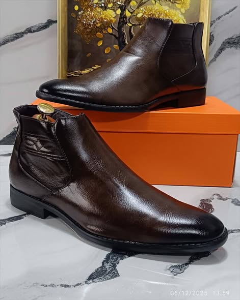 Chaussures d'origine, pointure 40 à 46