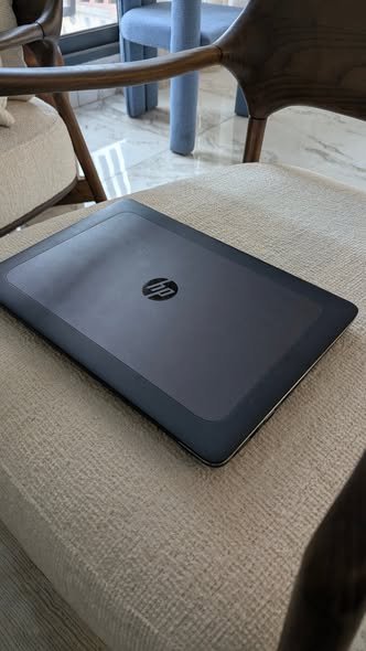 Ordinateur portable HP avec Intel i7 et 16GB RAM