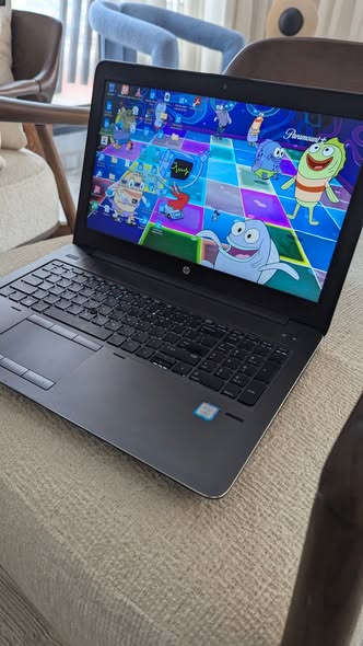 Ordinateur portable HP avec Intel i7 et 16GB RAM