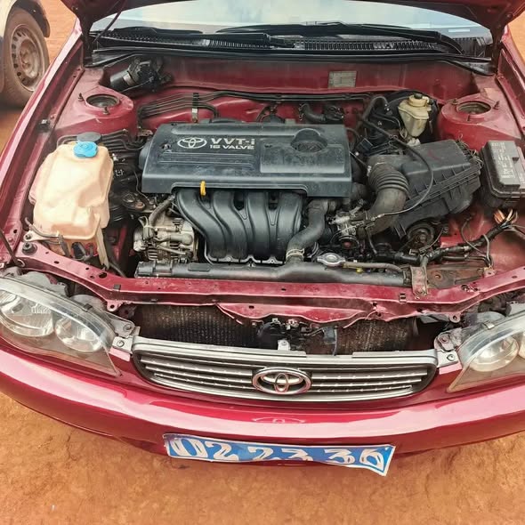 TOYOTA COROLLA 111 MOTEUR ESSENCE VVTI IMPECABLE