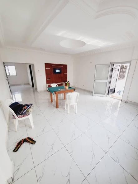Appartement à louer à Odza