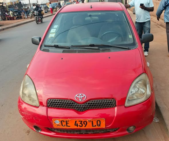 Toyota Yaris 1 portière à vendre