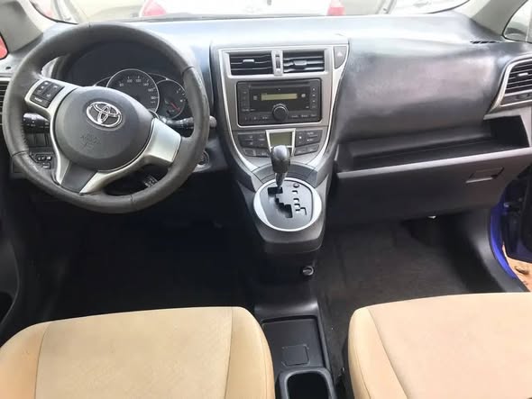 TOYOTA RACTIS 2015 OCCASION D'EUROPE