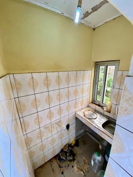 Chambre moderne à louer à Mendong
