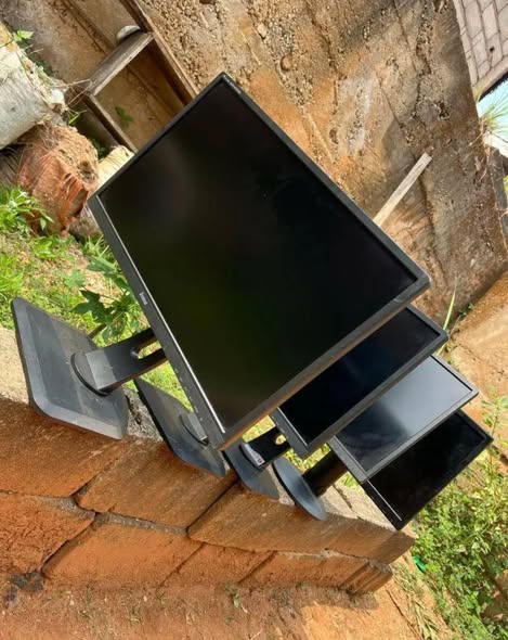 Moniteur 24 pouces avec HDMI