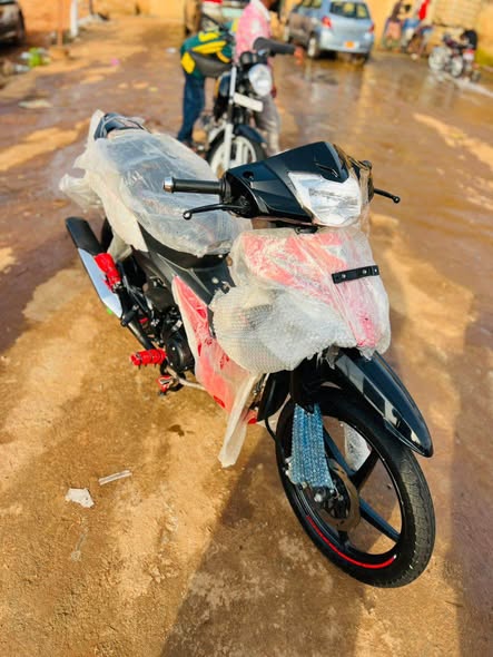 Moto dame neo 125 neuf à vendre