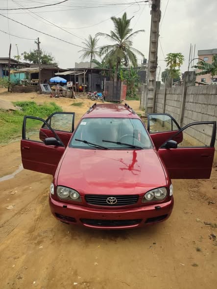 Toyota Corolla 111 Long châssis