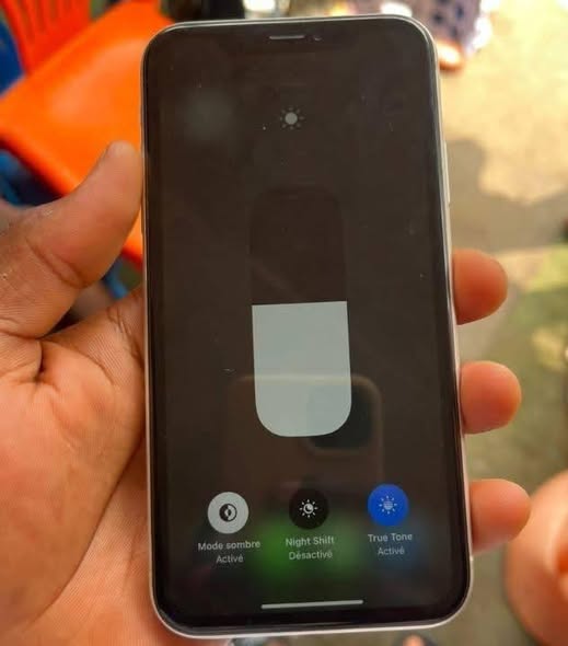 iPhone XR 64G à vendre