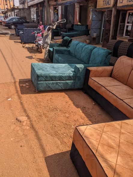 Canapé à vendre très bon prix 7 places