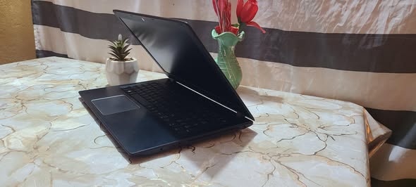 Ordinateur portable professionnel Acer TravelMate P259
