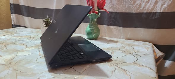 Ordinateur portable professionnel Acer TravelMate P259
