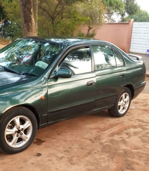 Toyota Carina E berline à vendre