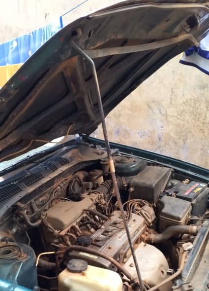 Toyota Carina E berline à vendre