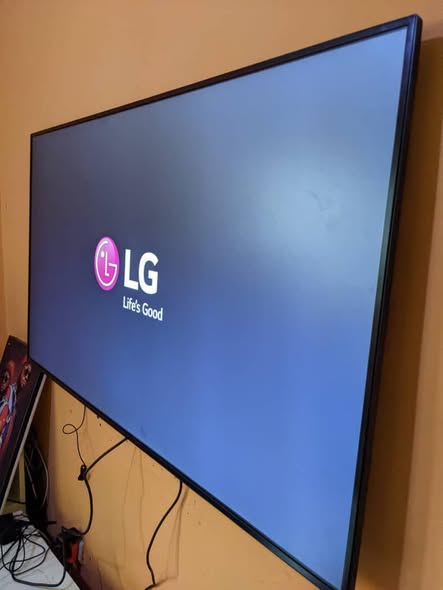 LG Smart TV 75" neuf