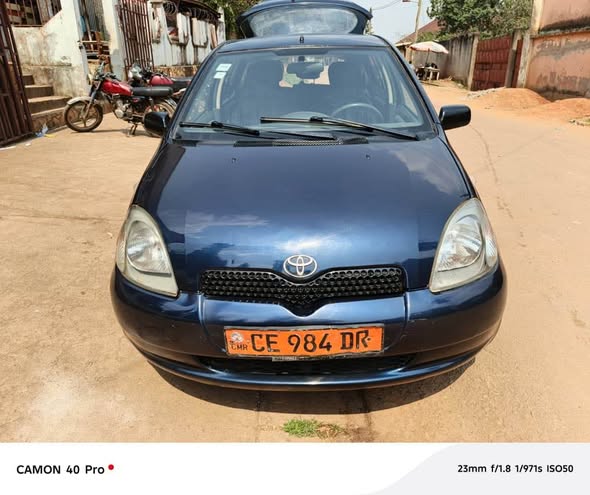 Yaris 2002 super propre à vendre