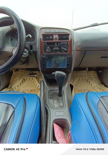 TOYOTA AVENSIS Année 2002 à vendre